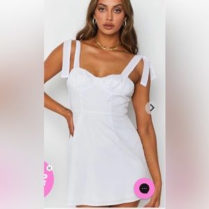 Beginning Boutique First Kiss mini dress! AUS6=US S2